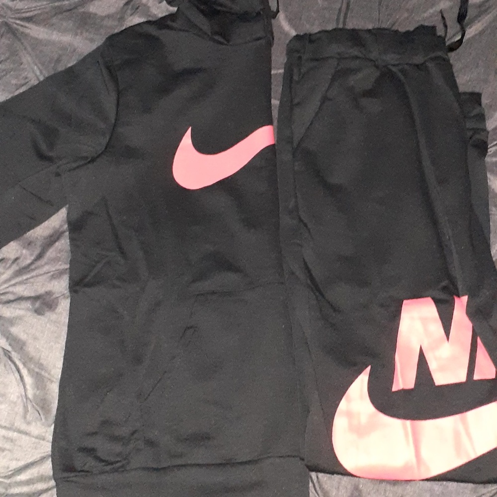 Nike Jogging sets